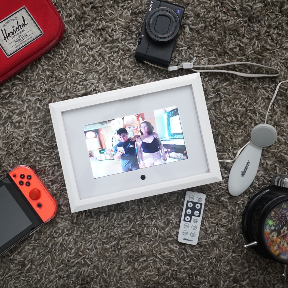 Memorex Digital Photo Frame with Remote